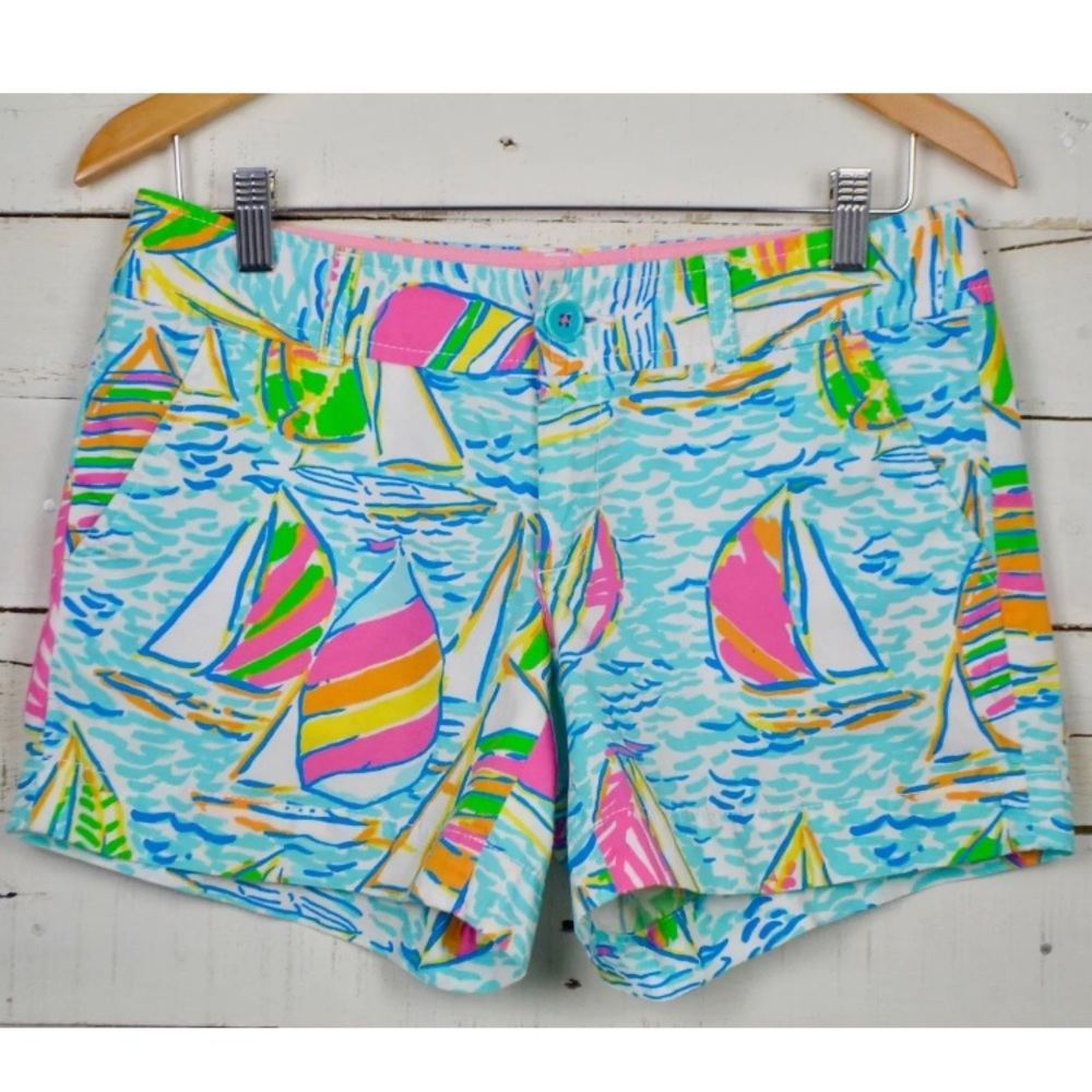 SOLD Lily Pulitzer You Gotta Regatta Shorts